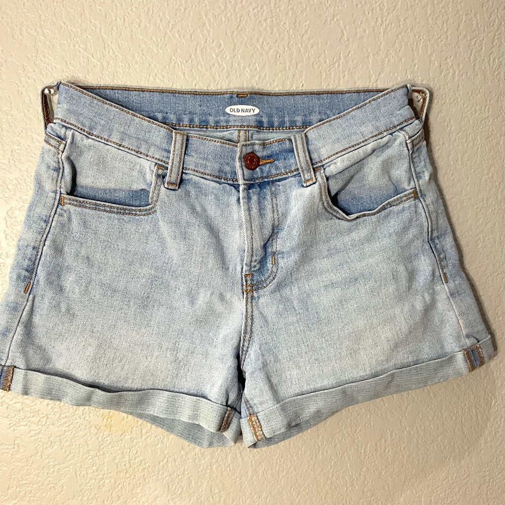 Old Navy Women’s Size 2 Light Wash Denim Shorts